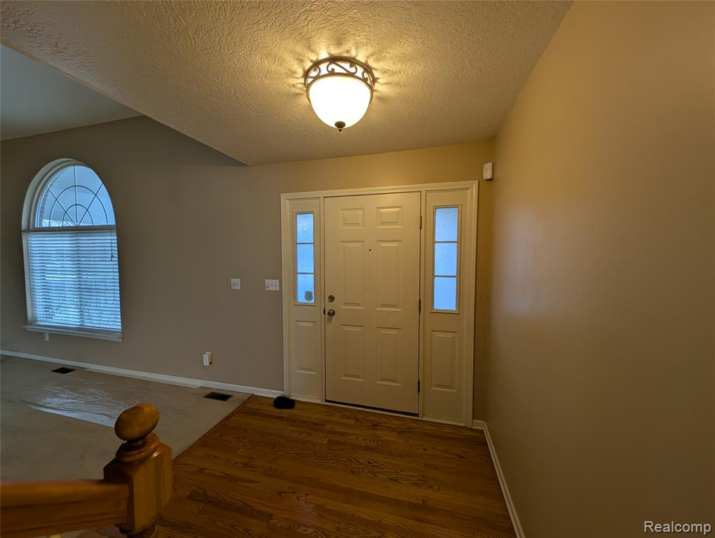 33445 Bay Hill Drive, Romulus, MI 48174 — Photo 12
