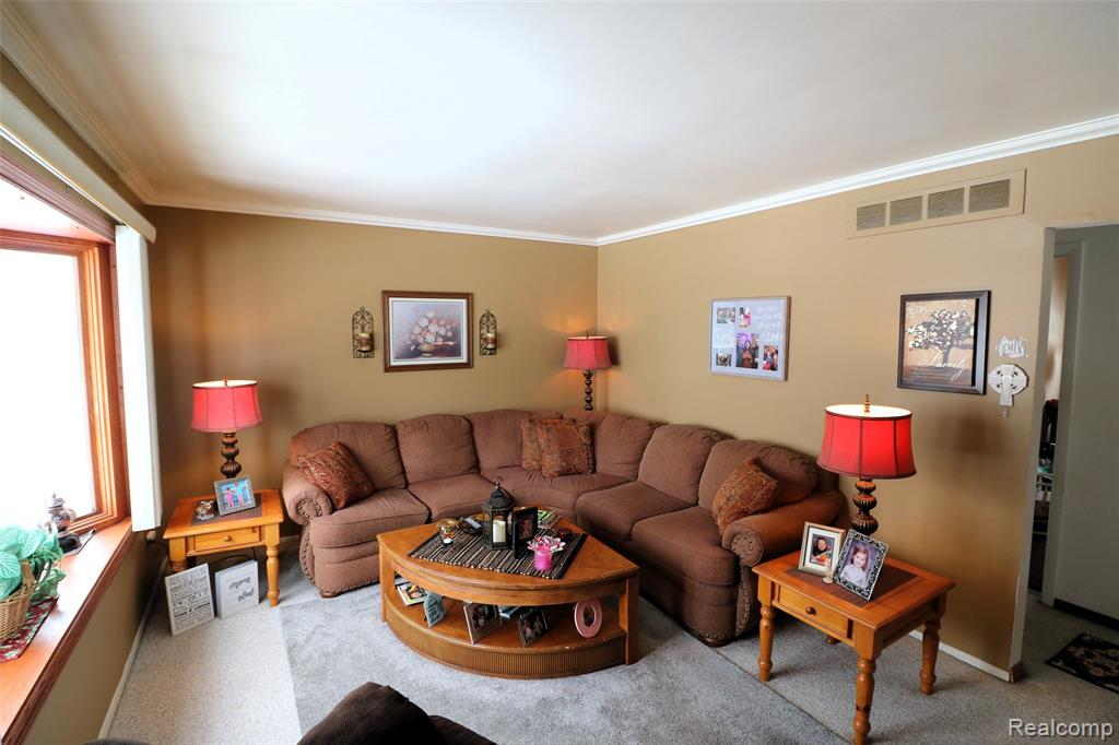 50674 Bower Drive, Chesterfield, MI 48047 — Photo 5