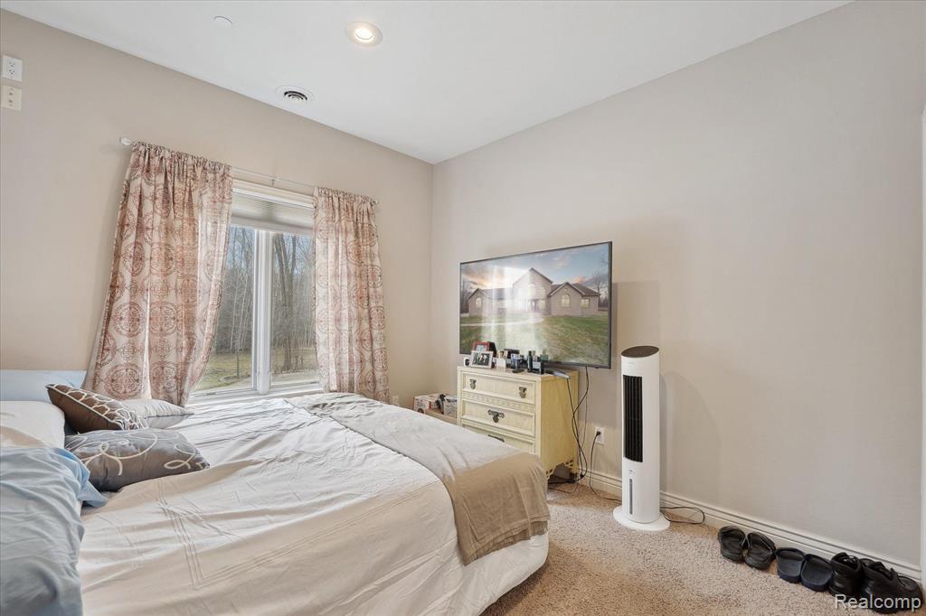 4434 N JENNINGS Road, Flint, MI 48504 — Photo 33