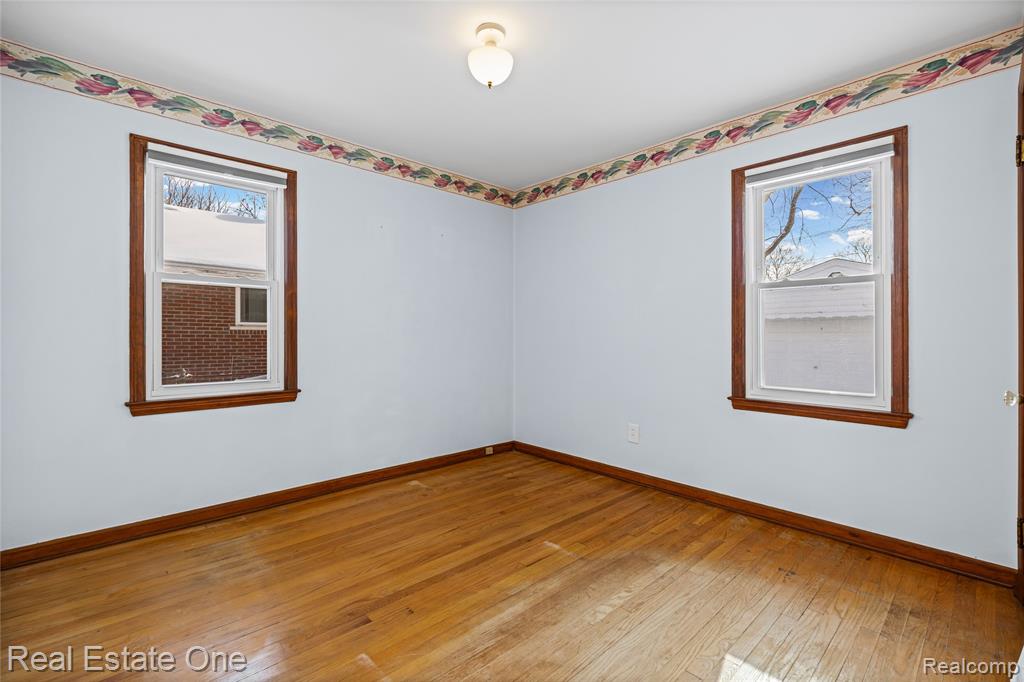 20688 Fleetwood Drive, Harper Woods, MI 48225 — Photo 23
