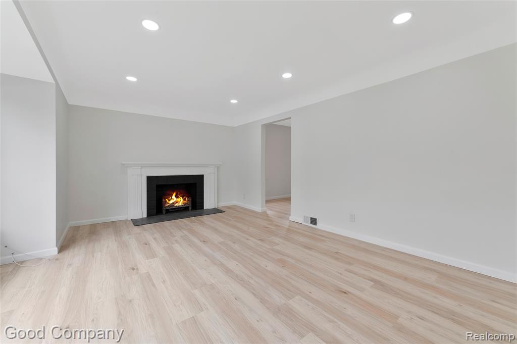 13517 Pembroke Avenue, Detroit, MI 48235 — Photo 9