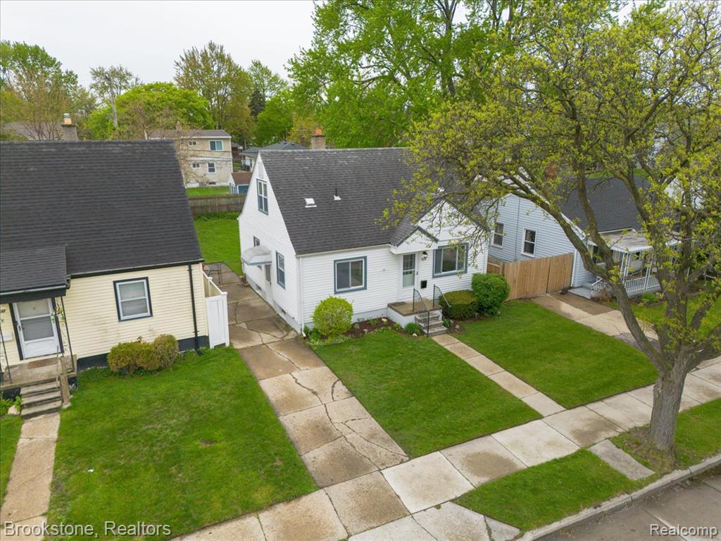 924 E Otis Avenue, Hazel Park, MI 48030 — Photo 37