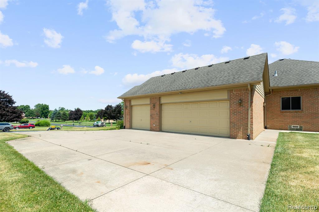 71064 BURLISON Lane, Bruce, MI 48065 — Photo 36