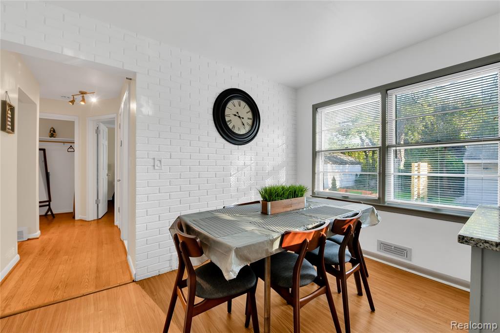 580 Alter Road, Detroit, MI 48215 — Photo 9