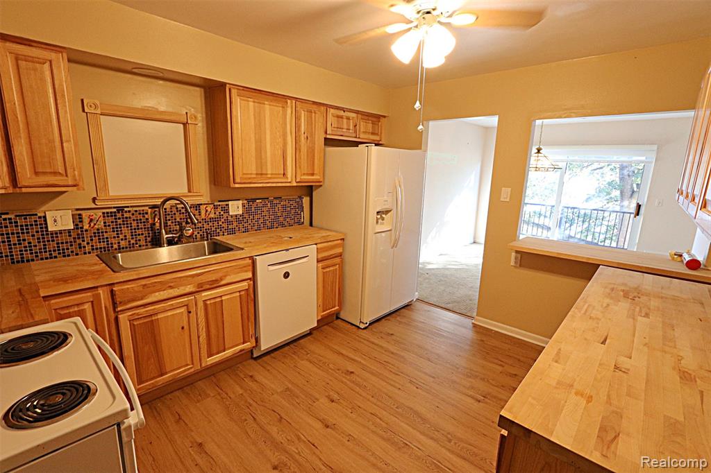 27654 E Echo Valley E Street, 232, Farmington Hills, MI 48334 — Photo 11
