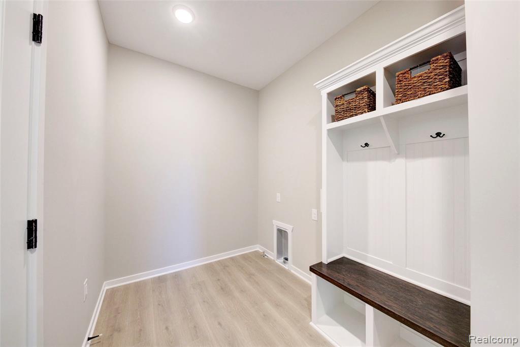 688 Round Rock Drive, Howell, MI 48843 — Photo 13