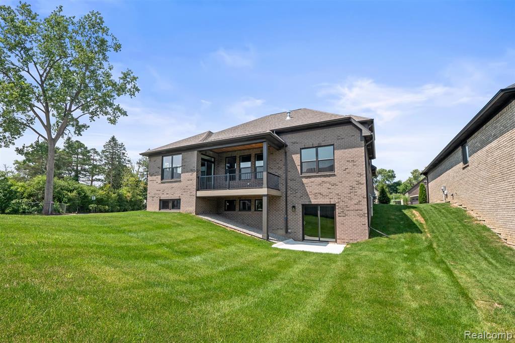 55330 Hanford Court, Shelby Twp, MI 48316 — Photo 30
