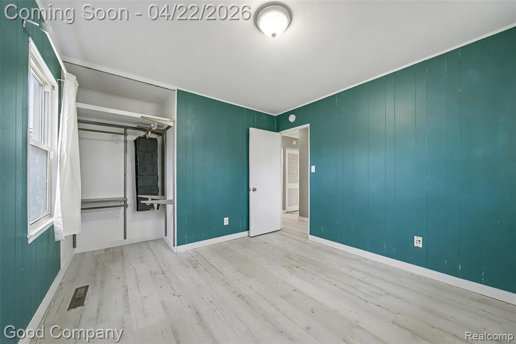 10280 Troy Street, Oak Park, MI 48237 — Photo 14