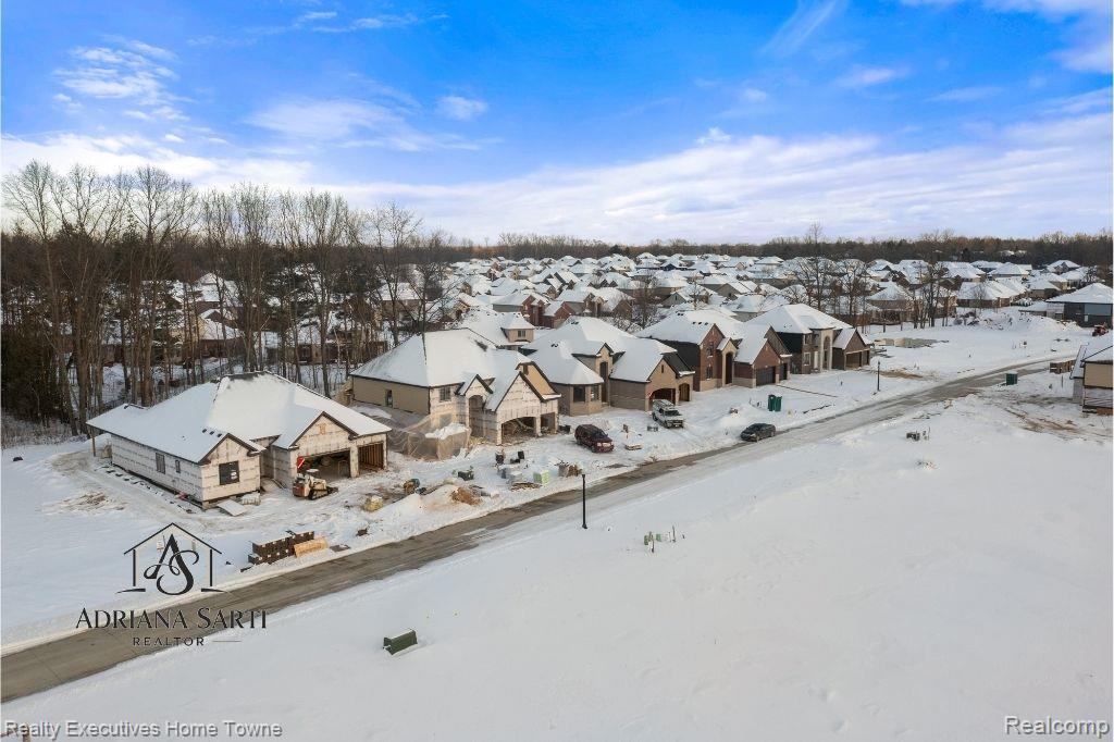 50931 MISTWOOD Drive, Macomb, MI 48042 — Photo 59