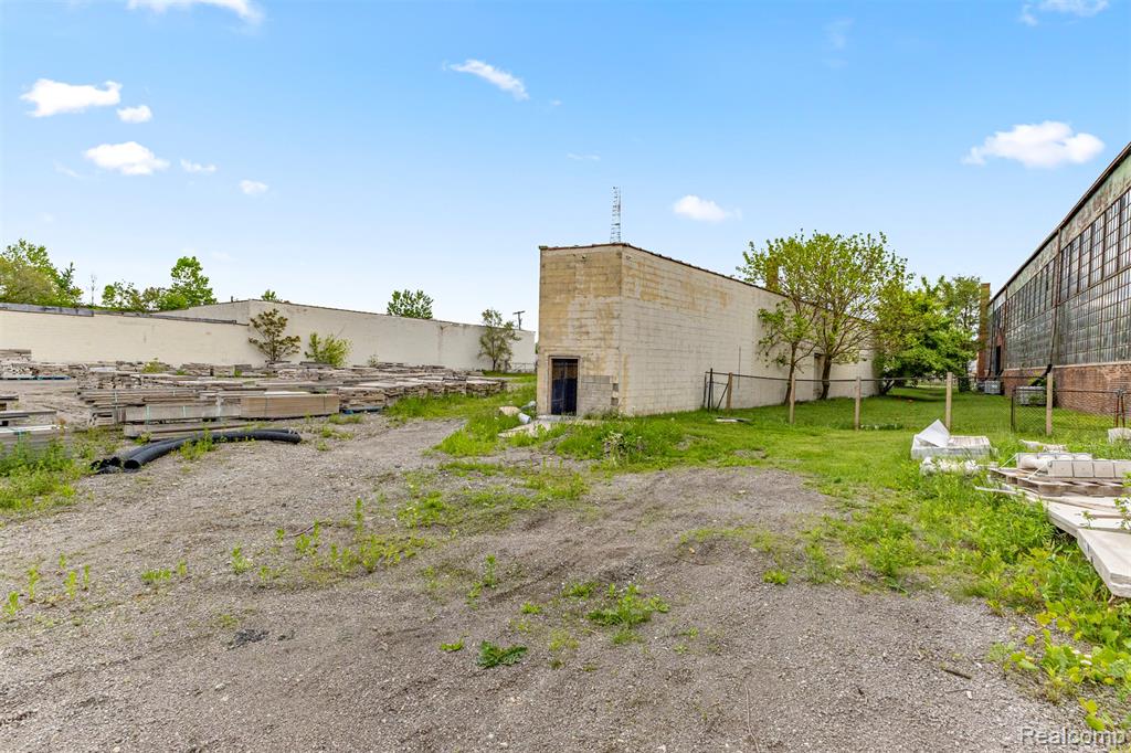 12950 Lyndon Street, Detroit, MI 48227 — Photo 38