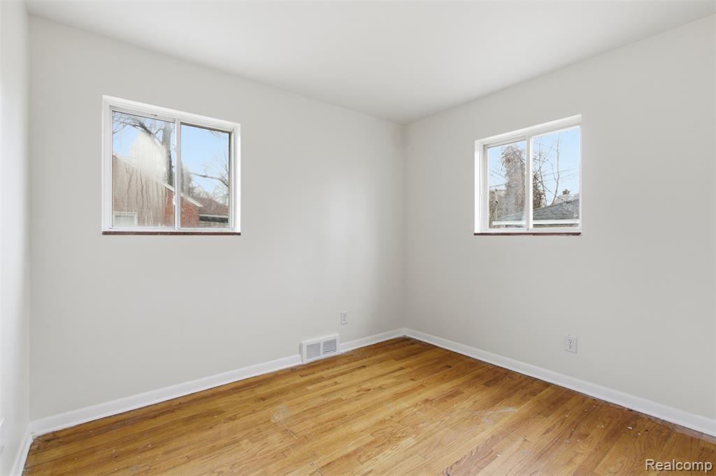 18425 Lesure Street, Detroit, MI 48235 — Photo 4