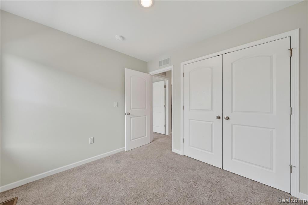 4876 E Ludlow Lane, Troy, MI 48085 — Photo 34
