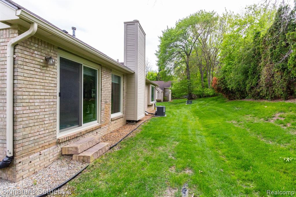 5396 Fairway Court, West Bloomfield, MI 48323 — Photo 47
