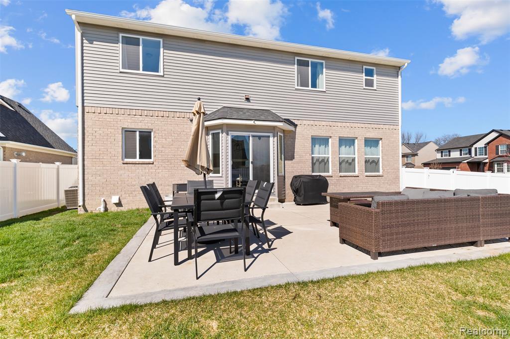 8135 Hudson Drive, Westland, MI — Photo 30