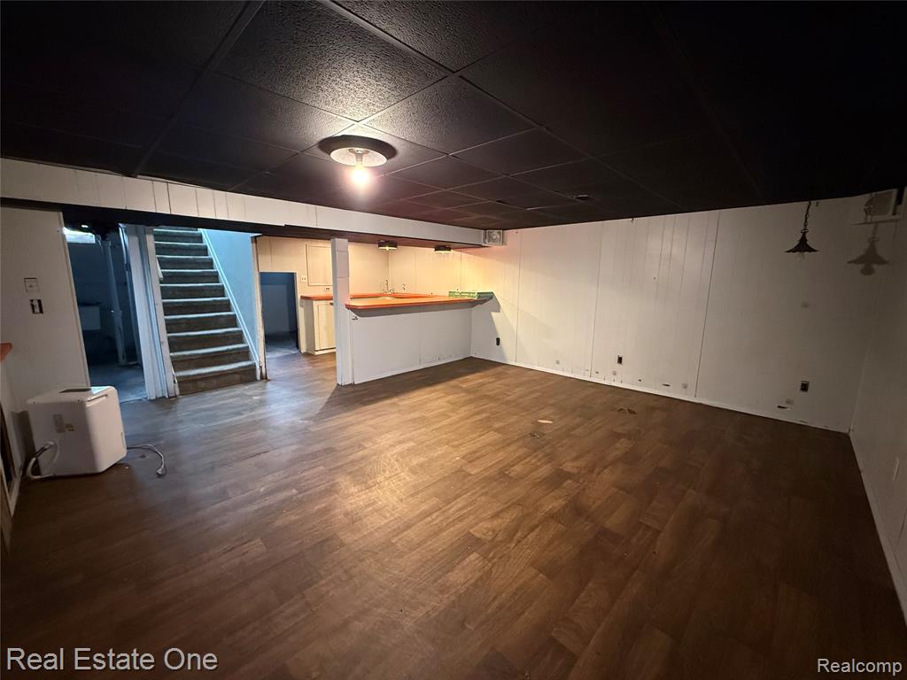 8064 WHITEFIELD Street, Dearborn Heights, MI 48127 — Photo 12