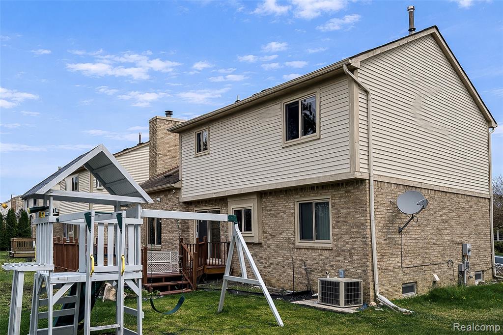 6815 Norwood Drive, Canton, MI 48187 — Photo 40
