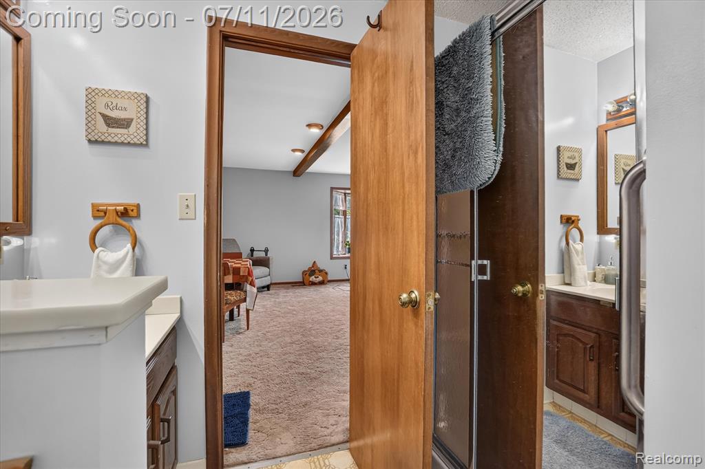 500 E Vienna Street, Clio, MI 48420 — Photo 25