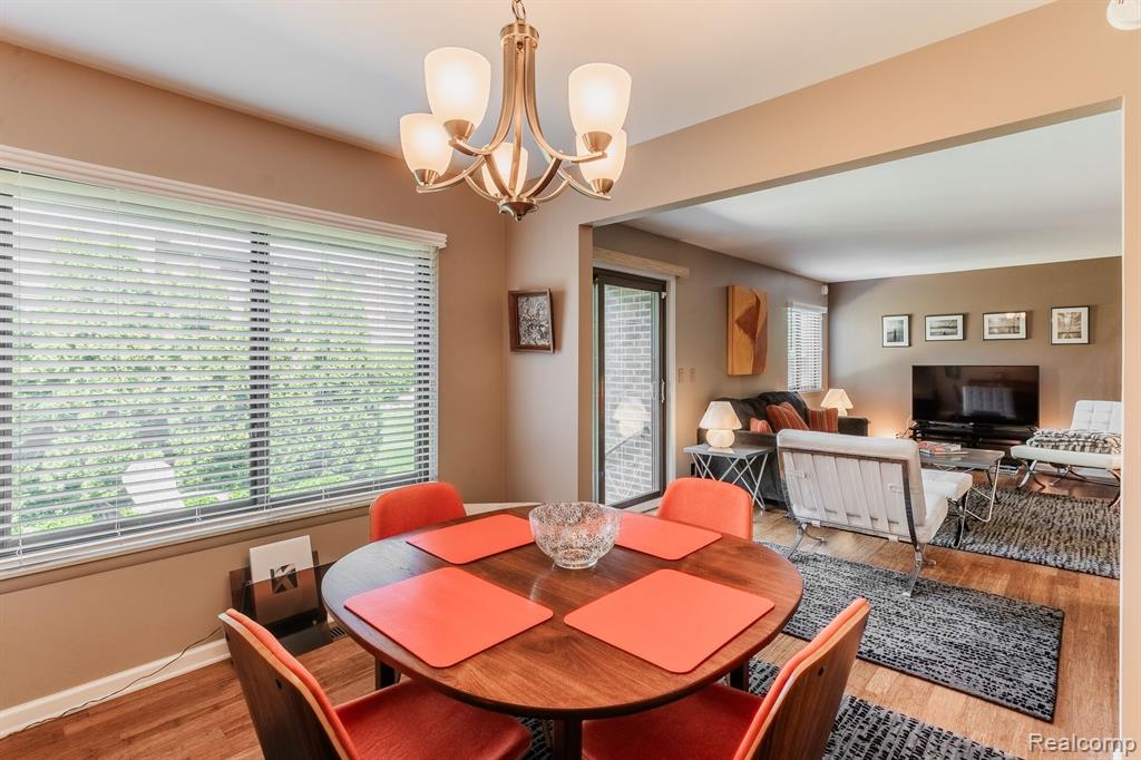 3140 LINDENWOOD Drive, Dearborn, MI 48120 — Photo 13