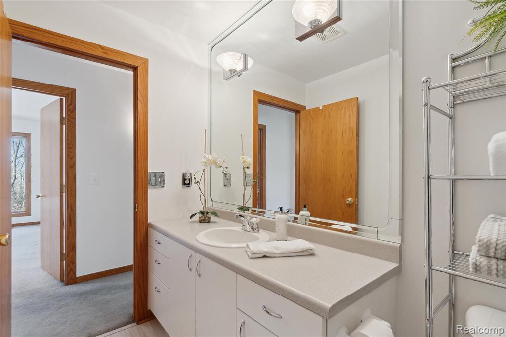 5074 CLARKSTON Road, Clarkston, MI 48348 — Photo 27