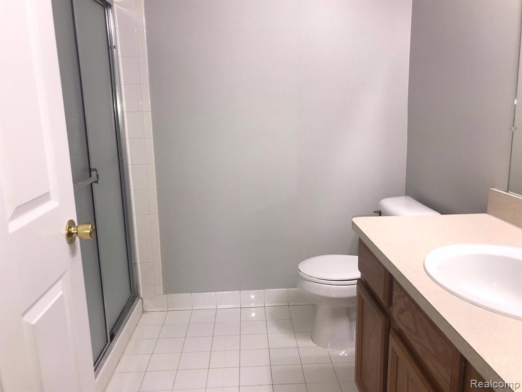 43915 Elm Drive, Sterling Heights, MI 48313 — Photo 15