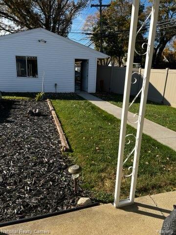 6157 DEERING Street, Garden City, MI — Photo 32