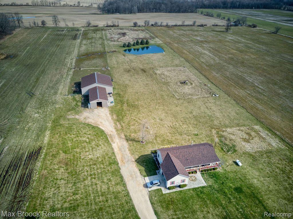 8661 TURNER Road, Imlay City, MI 48444 — Photo 10