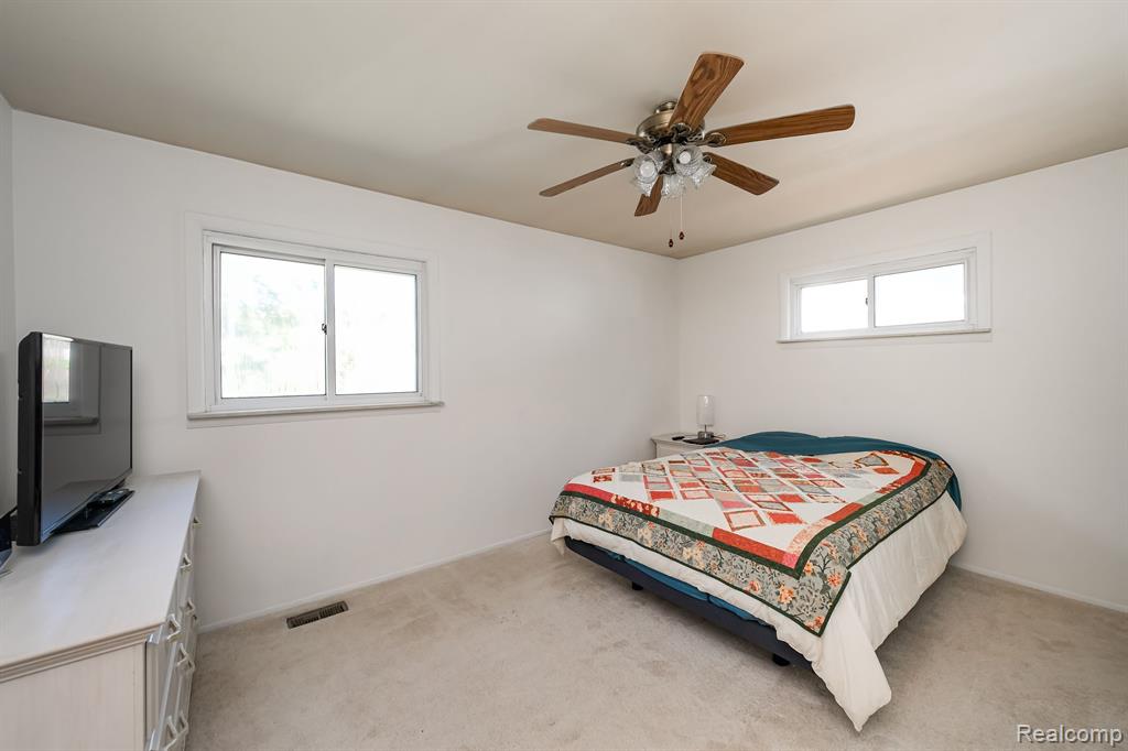 2724 CRANBROOK Road, Ann Arbor, MI 48104 — Photo 9