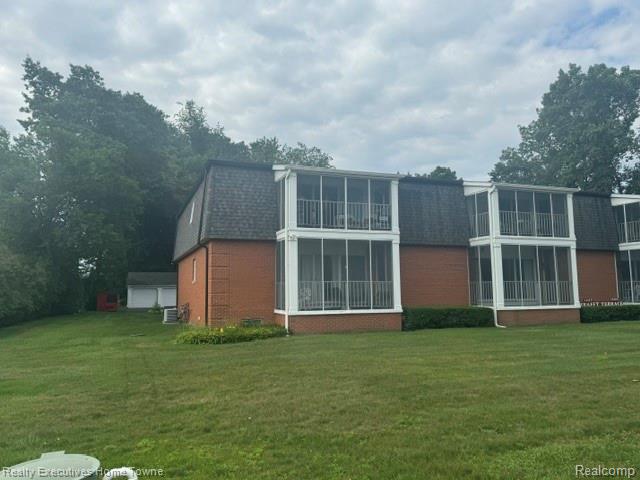 1467 E Krafft Road, 8, Fort Gratiot, MI 48059