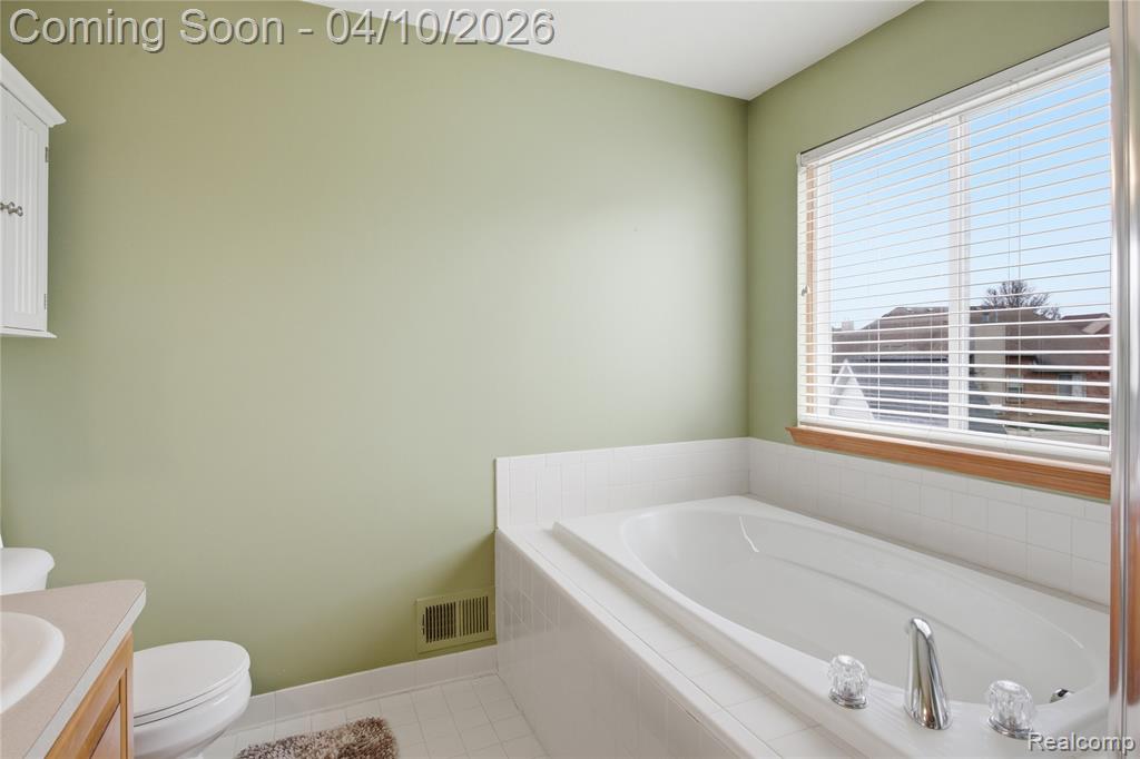 31480 Daisy Court, Rockwood, MI — Photo 26