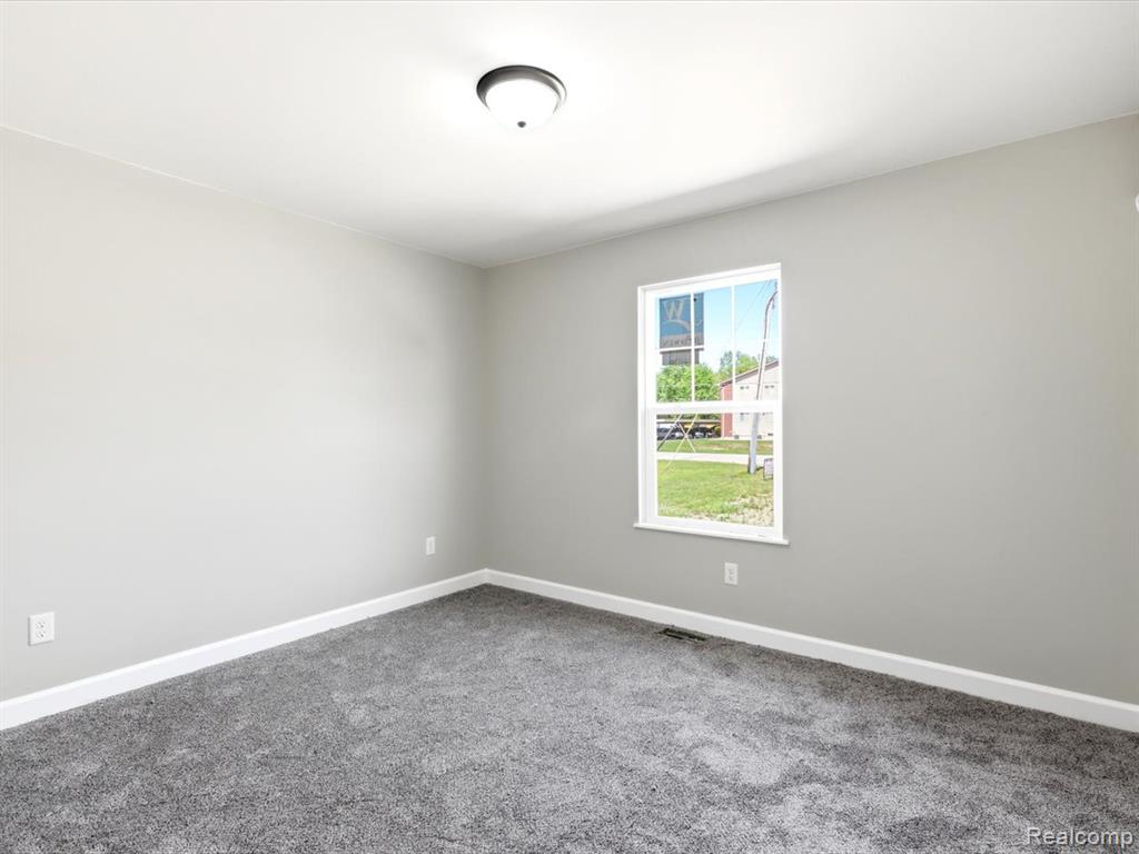 2941 Beach Road, Port Huron, MI 48060 — Photo 21
