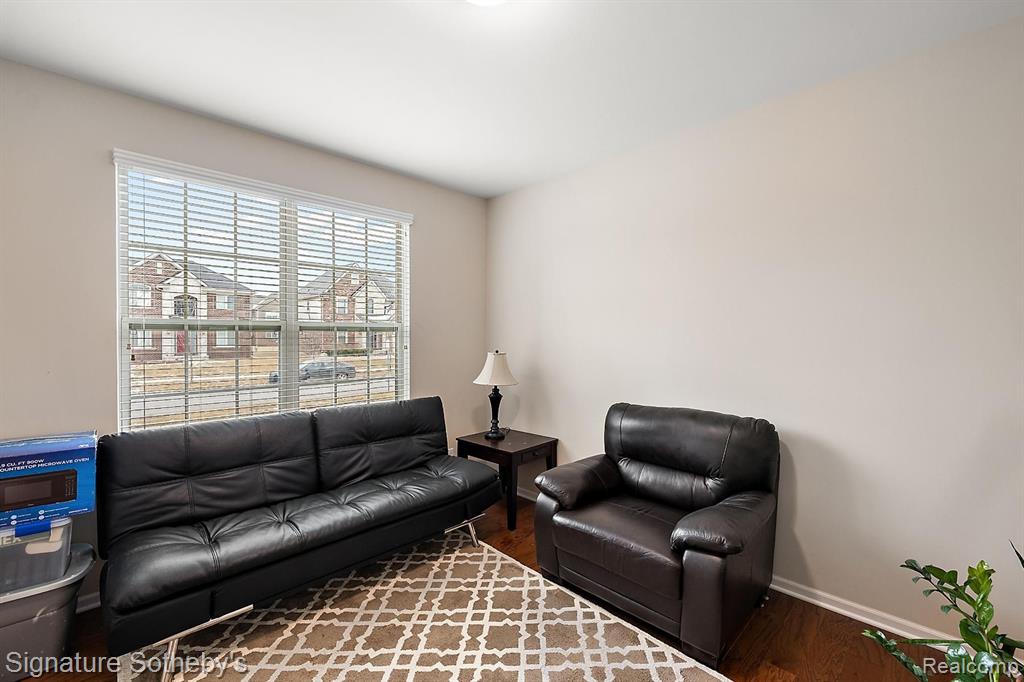 50472 SCARBOROUGH Road, Canton, MI 48188 — Photo 8