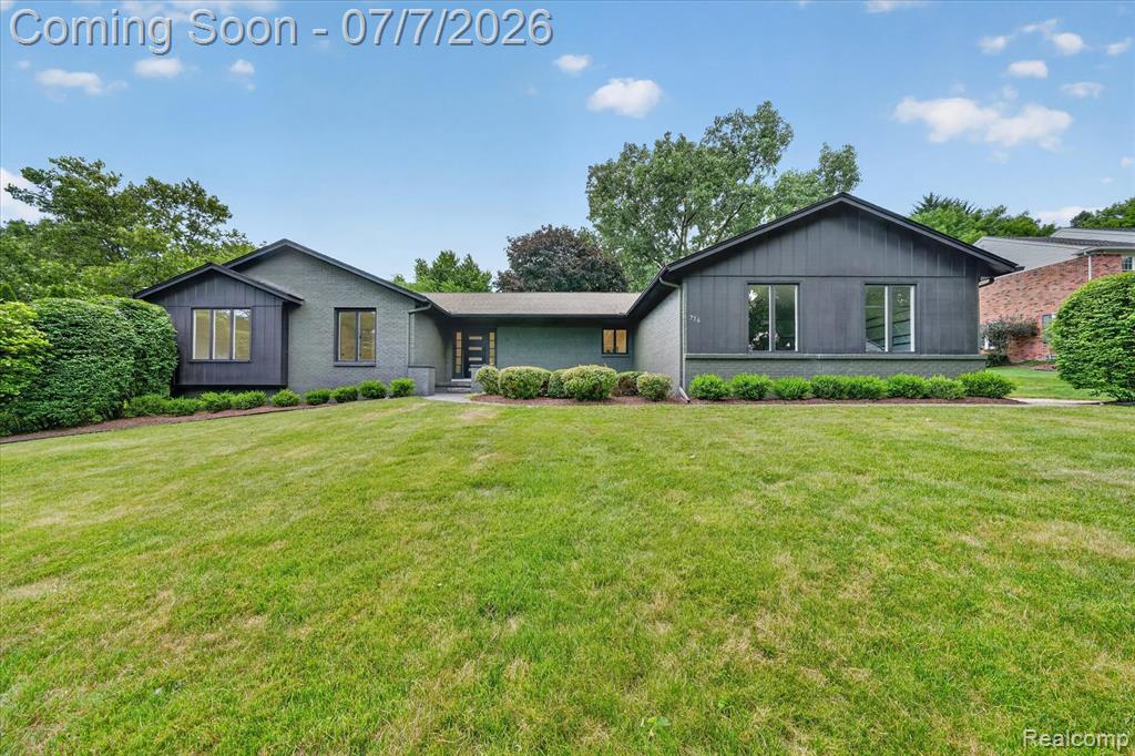 756 Great Oaks Drive, Bloomfield Hills, MI 48304 — Photo 5