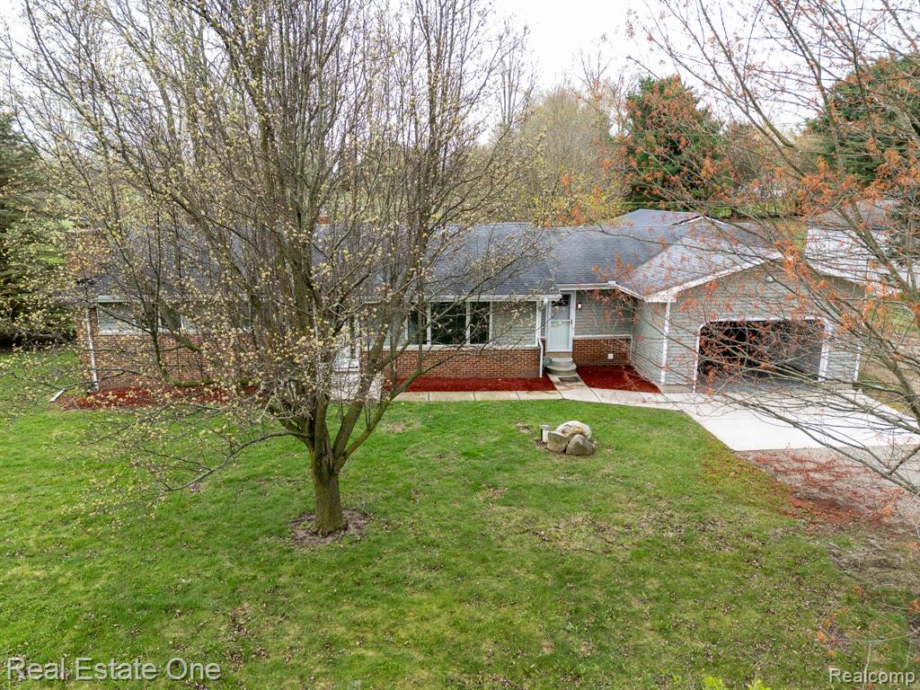 735 Columbiaville Road, Columbiaville, MI 48421 — Photo 44