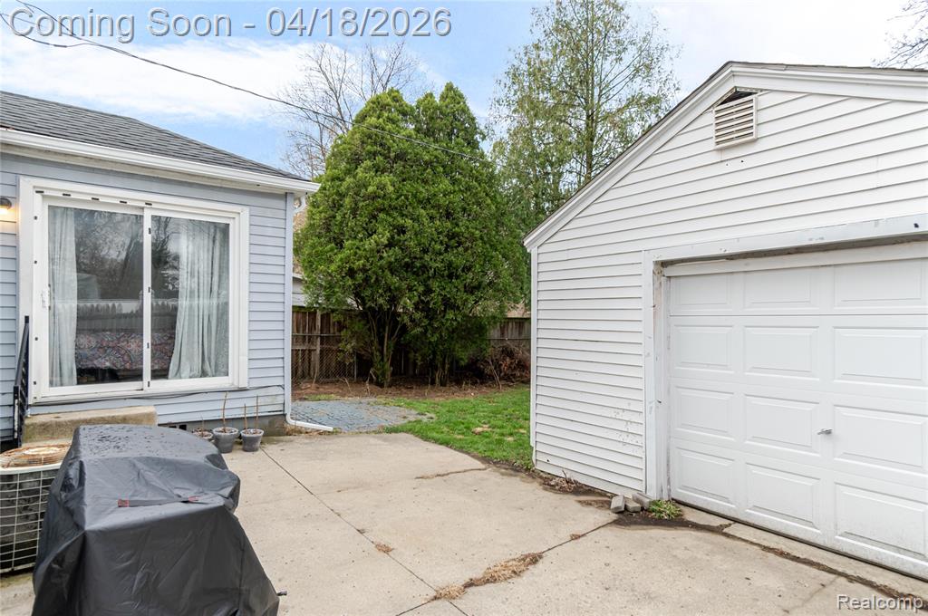 18665 Olympia, Redford, MI 48240 — Photo 26
