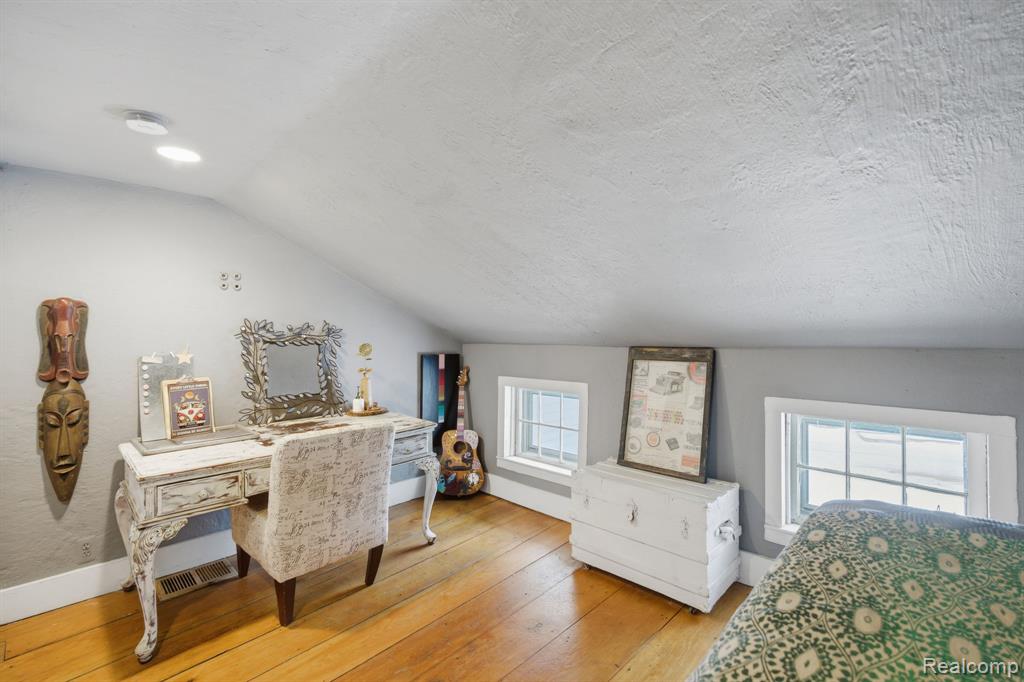 549 Grixdale Lane, Waterford, MI 48328 — Photo 44
