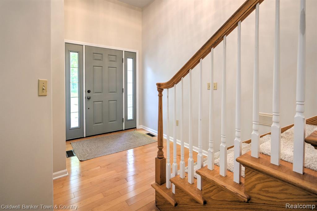 11265 N Shore Drive, Whitmore Lake, MI 48189 — Photo 6