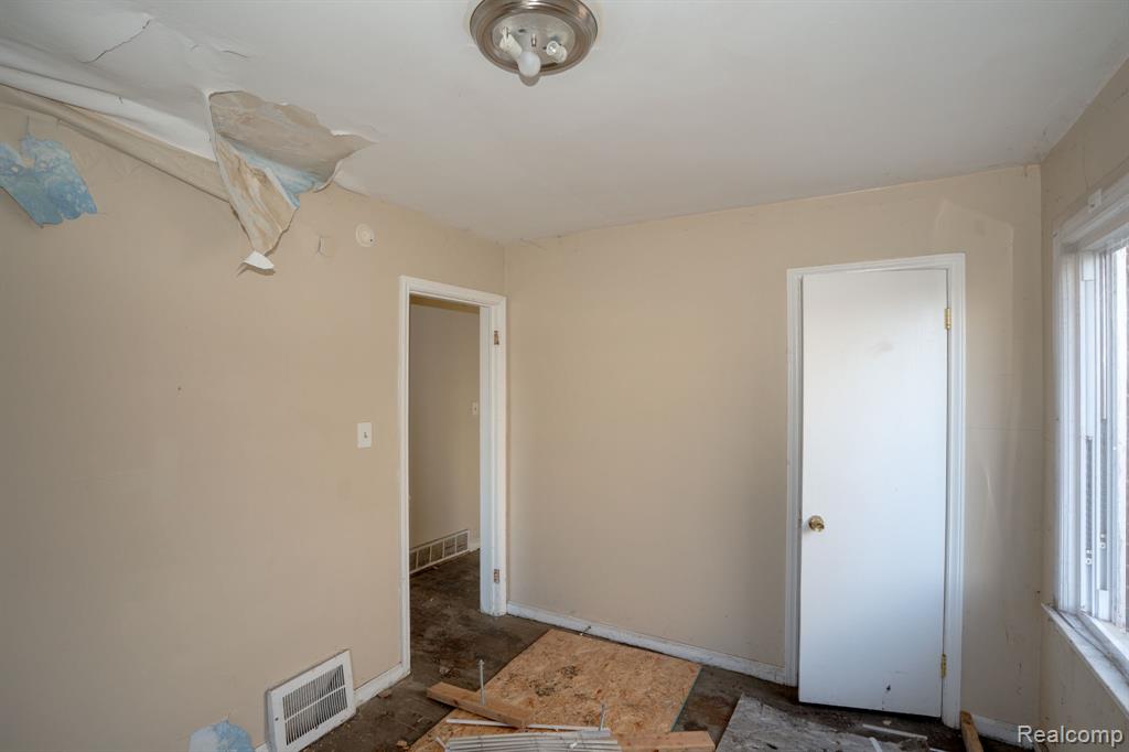 5045 Cadieux Road, Detroit, MI 48224 — Photo 7