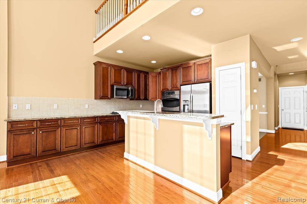 44707 BROADMOOR Circle N, Northville, MI 48168 — Photo 9