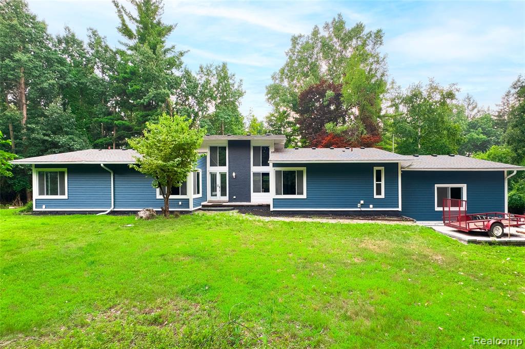 5815 Bloomfield Glens Road, West Bloomfield, MI — Photo 3