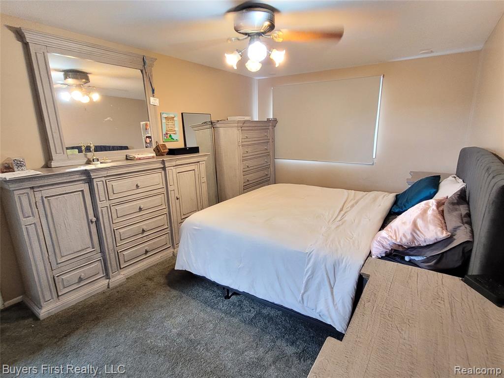 26040 Marlowe Place, Oak Park, MI 48237 — Photo 13