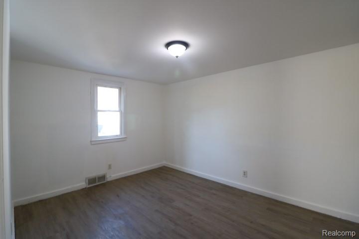 403 Bradley Street, Bay City, MI 48706 — Photo 11