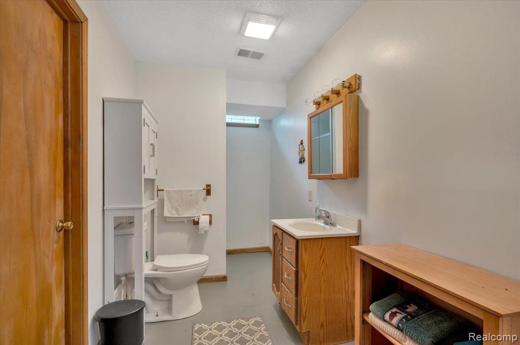 5010 BELLE RIVER Road, Attica, MI 48412 — Photo 32