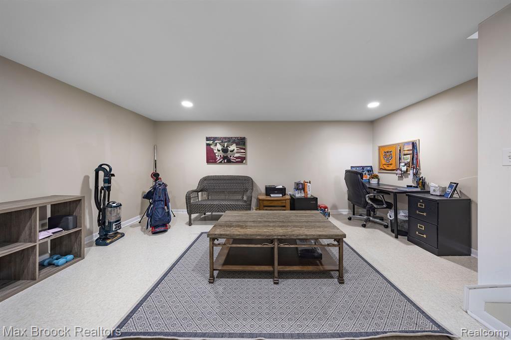 4822 MANSFIELD Avenue, Royal Oak, MI 48073 — Photo 21