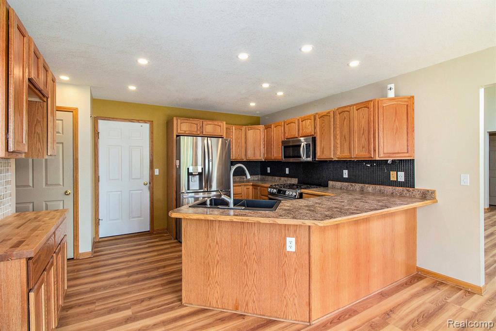 2173 Fawn Glen Circle, Lapeer, MI 48446 — Photo 14