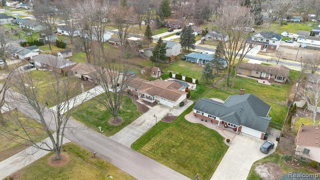 47501 Nita Drive, Shelby Twp, MI 48317 — Photo 33