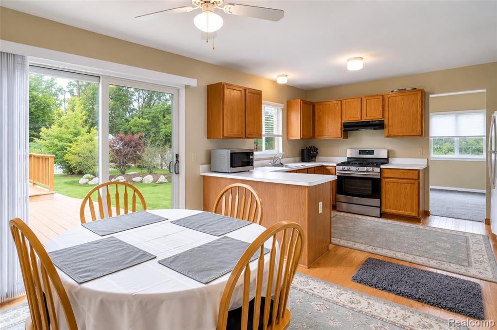 41585 Cherry Hill Road, Canton, MI 48188 — Photo 16