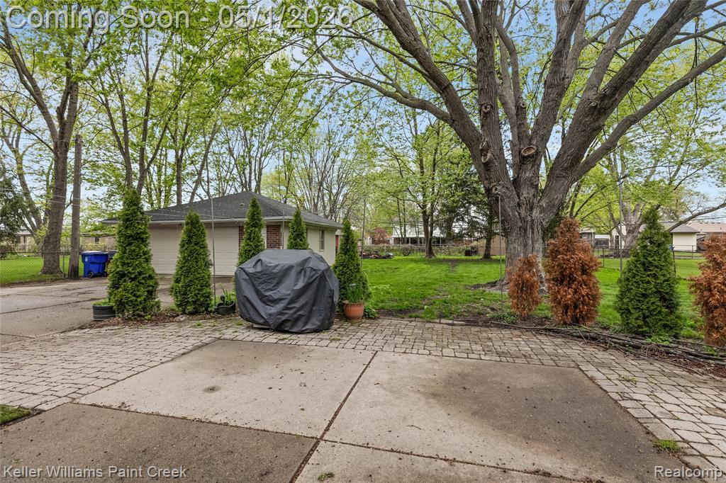 17469 Doris, Fraser, MI 48026 — Photo 22