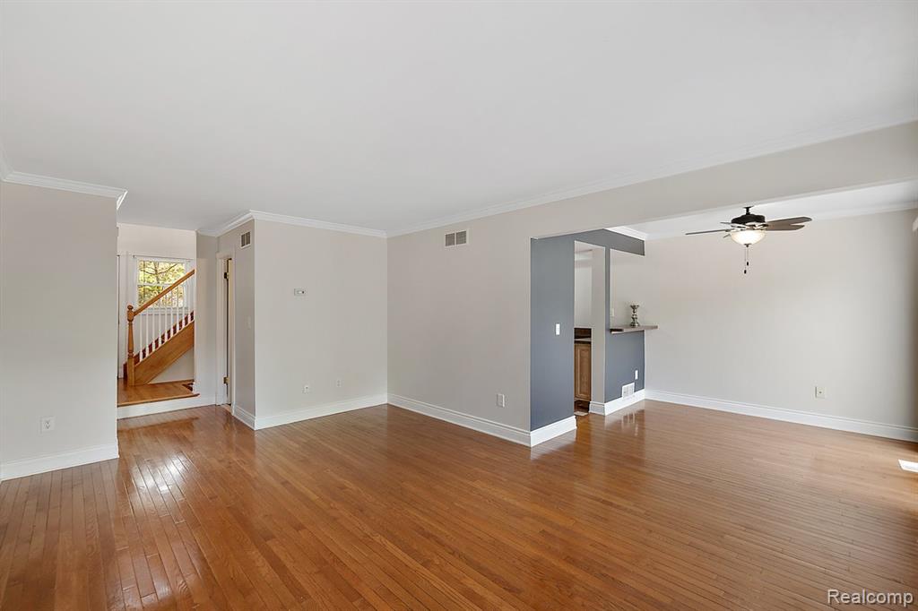 5078 BUCKINGHAM, Troy, MI 48098 — Photo 4