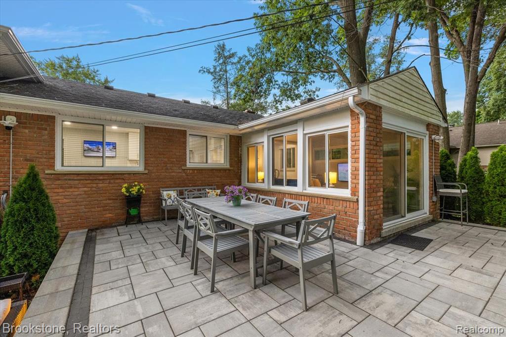 711 Hickory Heights Drive, Bloomfield Hills, MI 48304 — Photo 35