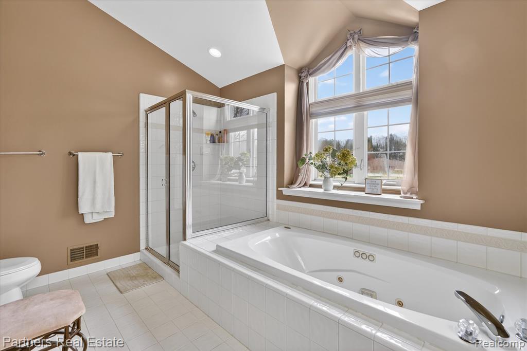 112 Summer Shade Drive, Howell, MI 48843 — Photo 25